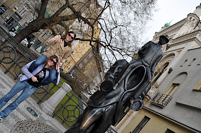 KS At the Kafka Statue