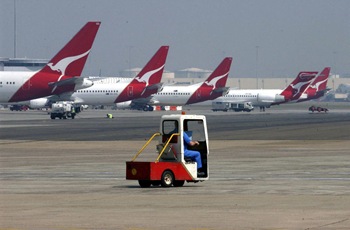 Qantas-airbusA380-cheap-flights-perth
