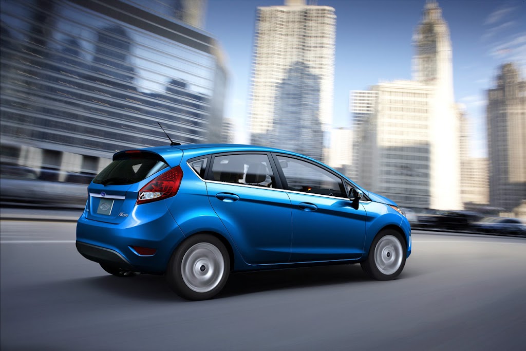carro Ford Fiesta Sedan