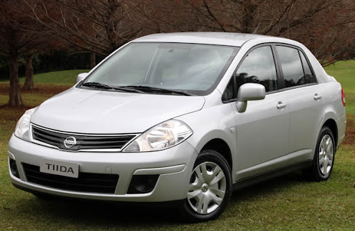 Fotos Nissan Tiida no brasil