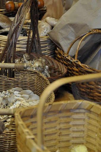 baskets and baskets and baskets of 'shrooms
