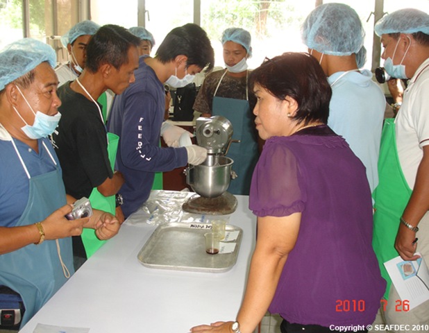 [abalone_feed preparation with MB Teruel copy[4].jpg]