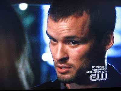 Austin Nichols When Austin is dating Jake Gyllenhaal, hes playing Julien on One Tree Hill. He so looks like JT in the picture!