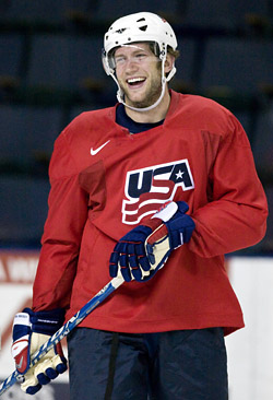 David Backes I dont know what it is about Backes, but he is my go-to Blues player!