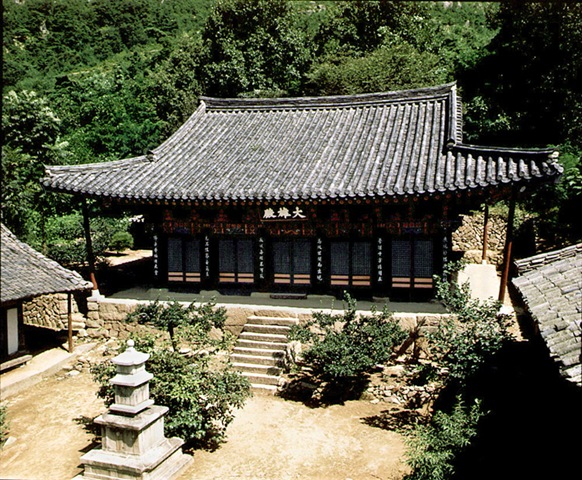 [Gyeongsan Daeungjeon Hall of Hwanseongsa Temple 01[6].jpg]