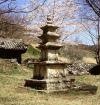 [Yeongdeok Three storied stone pagoda of Yugeumsa Temple[6].jpg]
