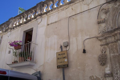 Manfredonia, Palazzo Delli Santi XVIII sec.