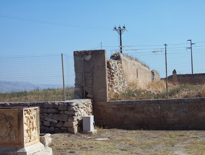 Manfredonia, Abbazia di San Leonardo