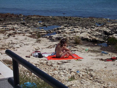 Manfredonia, Al bagno sulla scogliera