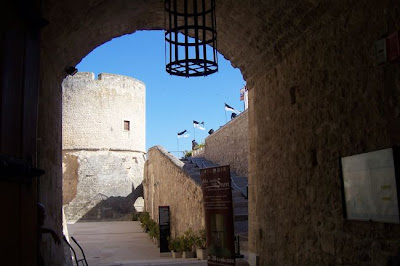 Manfredonia, Alla corte degli Svevi