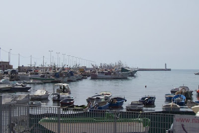Manfredonia, Barche nel porto