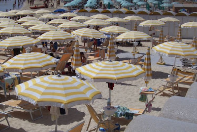 Manfredonia, Ombrelloni in spiaggia
