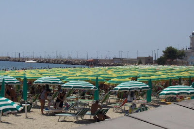 Manfredonia, Ombrelloni in spiaggia