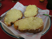 Pão de alho com queijo