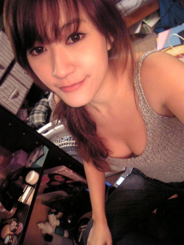 [image-CF01_4AAAABE3[2].jpg]