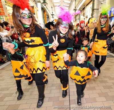 [Halloween celebrations007[3].jpg]