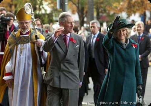 Britain's Prince Charles and Camilla001