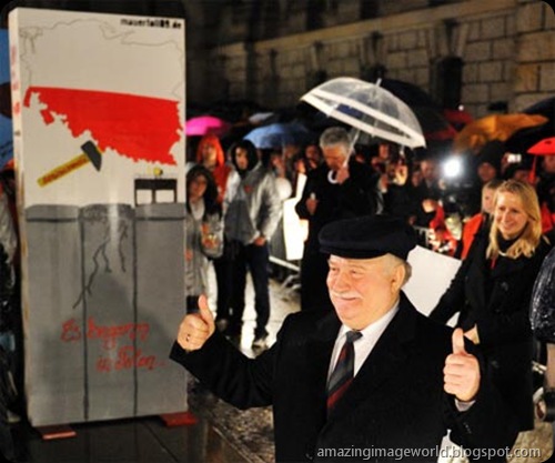 20th anniversary of the fall of Berlin Wall007