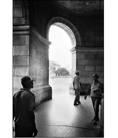 [Ivo Saglietti, Cuba, Habana. Il passaggio[4].jpg]