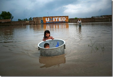 103115633_PAKISTAN_FLOODING_01 103115633_PAKISTAN_FLOODING_01