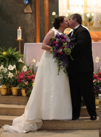 [cy and mauras wedding 04-18-2010 0304 resized[6].jpg]