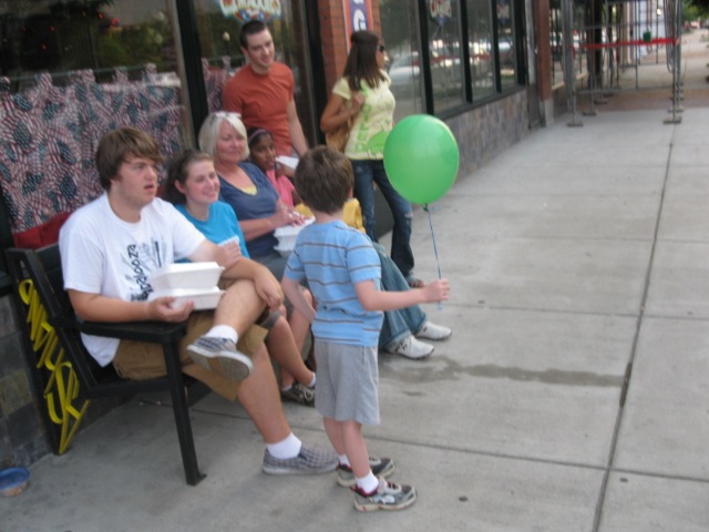 [birthday and sleepover 137[3].jpg]