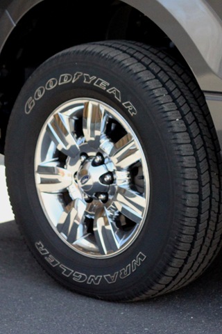 [Tire15.jpg]