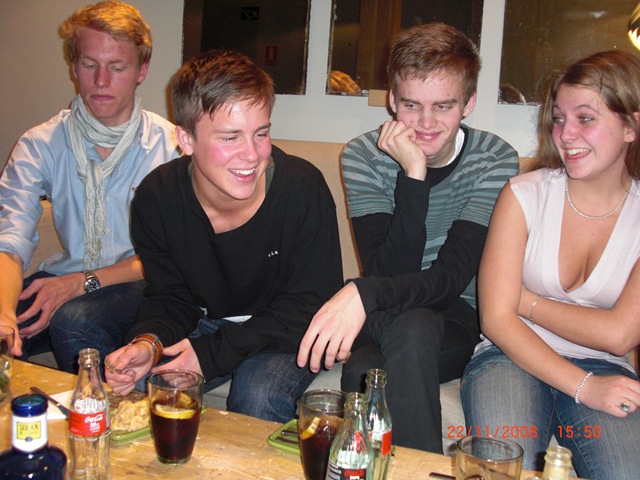 [sannas0982.jpg]