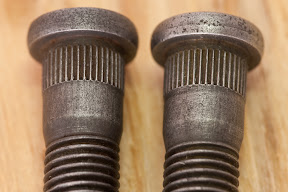 De-rusted bolts Low-current on left, high-current on right