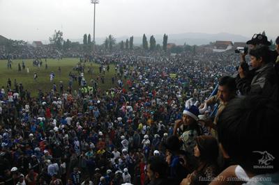 Pesik vs Persib 2010
