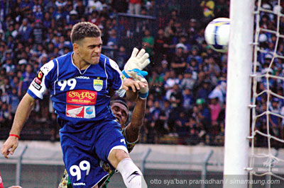 Gonzales Persib vs Bontang FC 2009/2010