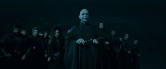 [Harry-Potter-Deathly-Hallows[5].jpg]