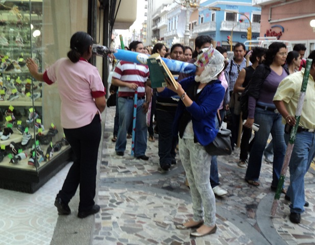[Los susurradores Centro (11)[7].jpg]