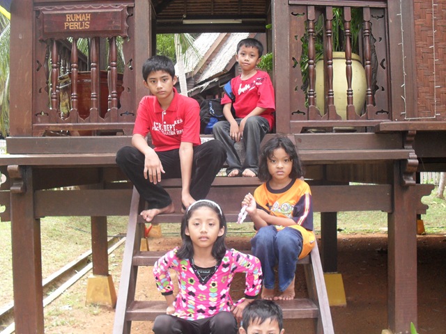 [SDC103212.jpg]