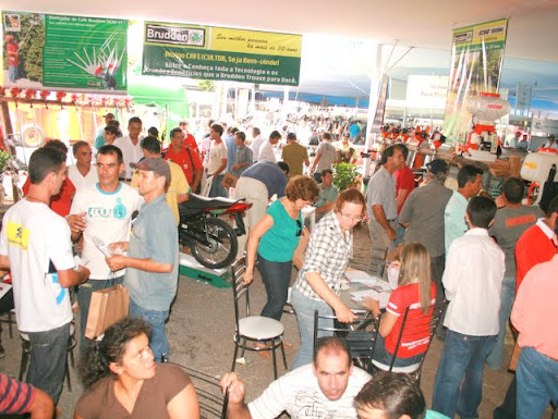 Feira teve mais de 80 estandes expositores