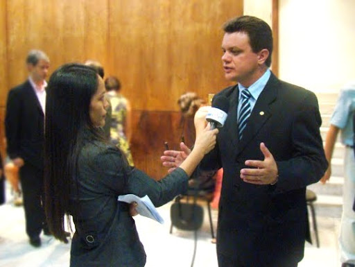 odair cunha concede entrevista à tv plan de poços de  caldas-mg.jpg