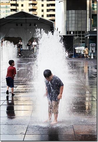 dundas_square_boy_fountain_tall dundas_square_boy_fountain_tall