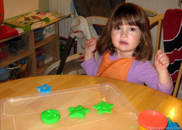 [Dec17_Playdoh_SM[4].jpg]
