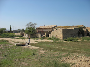 Eénzame boerderij midden in het park.