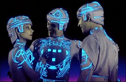 [Tron - 1[4].jpg]