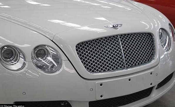 [oswals perth australia car being auctioned[3].jpg]
