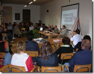 Una sessione della Scuola del Vivere Insieme Una sessione della Scuola del Vivere Insieme
