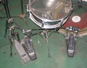 [drums2[5].jpg]