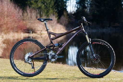 Old enduro side view