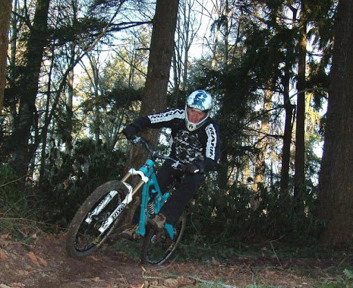 Ripping a turn on the Fox 36 180