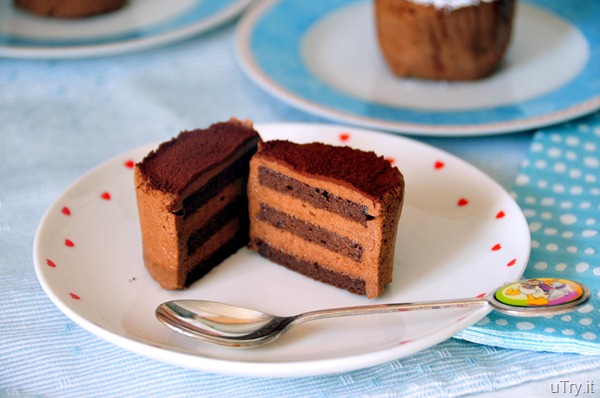 Chocolate Mousse Cakes