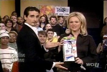 the singing bee caroline rhea