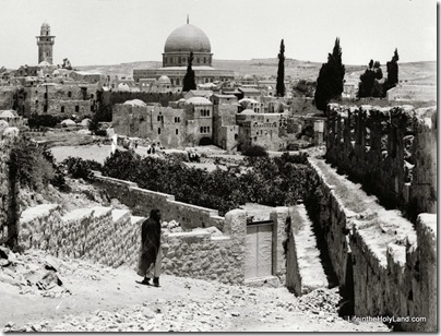 Temple Mount and Western Wall area from southwest, mat00886 Temple Mount and Western Wall area from southwest, mat00886