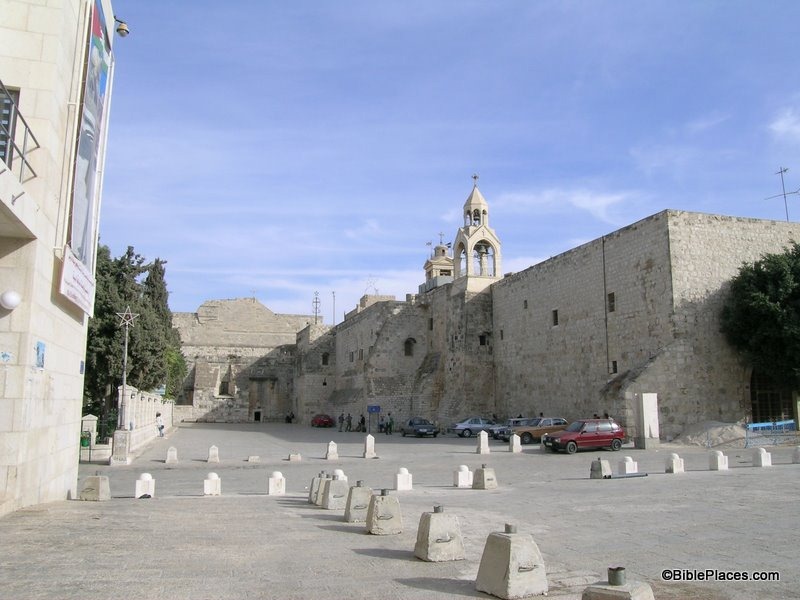 [Bethlehem Church of Nativity courtyard, tb102603522[3].jpg]