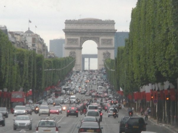 [Paris Champs de Elysses[4].jpg]